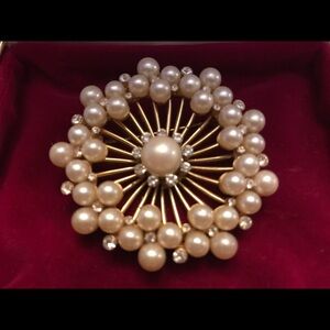 Trifari  Vintage Pearl Brooch with Rhinestones